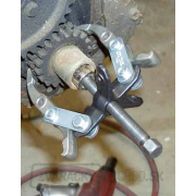 Univerzálny trojramenný sťahovák SN0104-1 / 300 Univerzálny trojramenný sťahovák SN0104-1 / 300 náhled