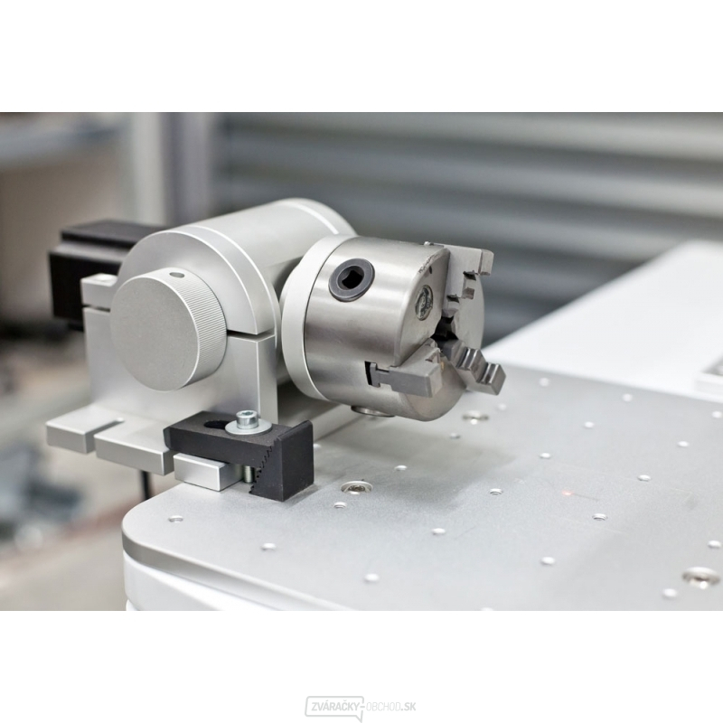 Otočná osa pre vláknový laser so skľučovadlom gallery main image