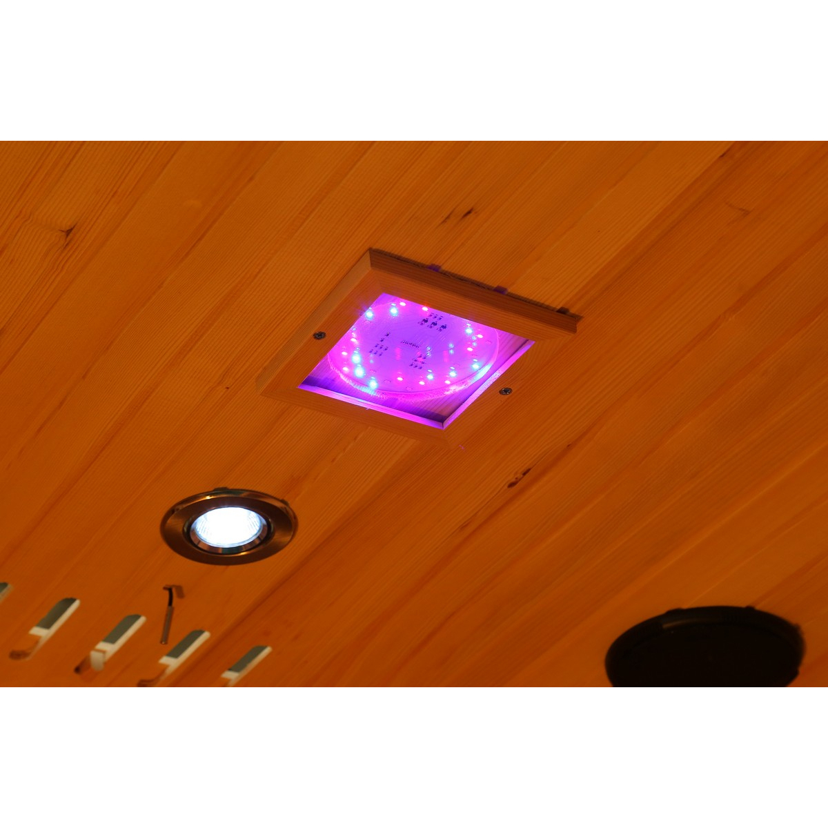 Infrasauna DeLuxe 2200 Carbon - BT Náhľad