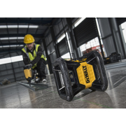 DCK379D1G Aku sada 18V rotačného zeleného lasera 360 ° s latou a statívom DeWALT Náhľad