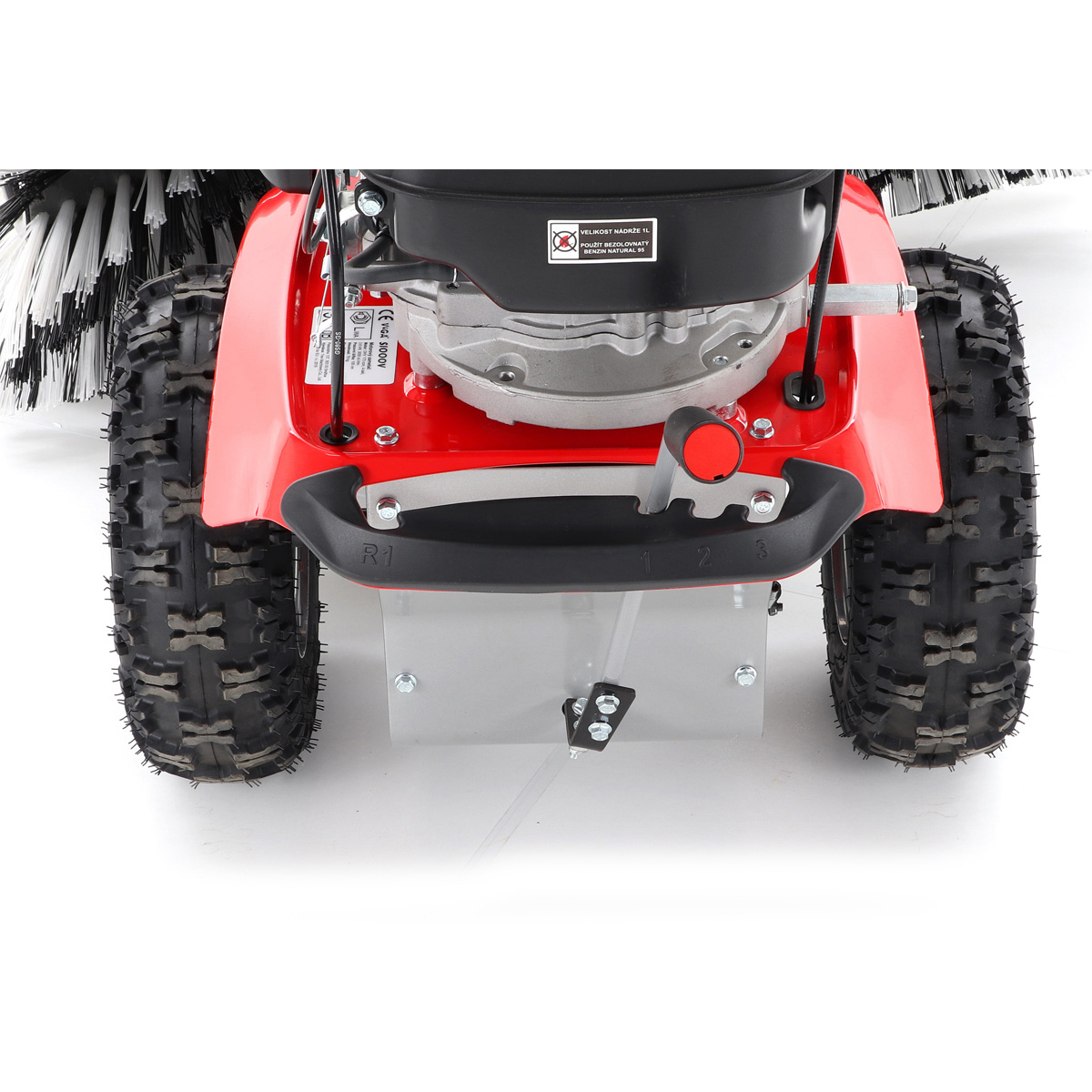 Motorový zametač VeGA S1000V s variabilným pojazdom a rýchlosťou kefy Náhľad