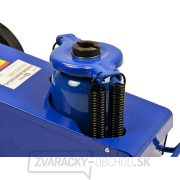 Pneumatický pojazdný zdvihák 22 t náhled