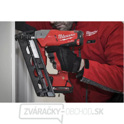 Aku klincovačka uhlová Milwaukee M18 FUEL™ 16 GA CN16GA-0 náhled