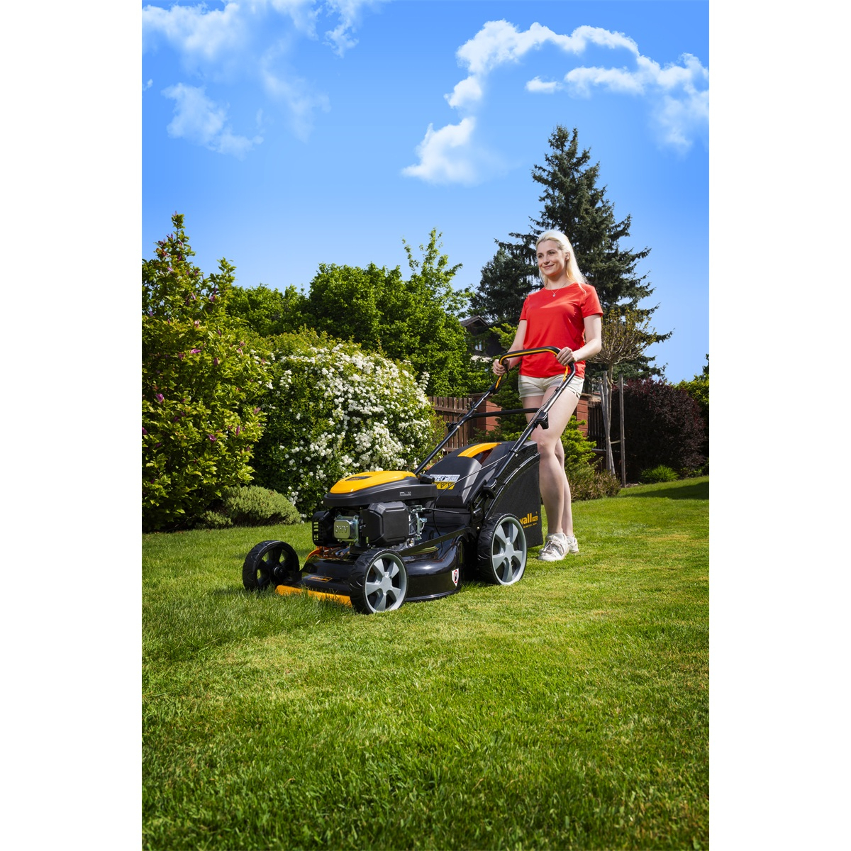 Benzínová kosačka na trávu Riwall PRO RPM 5155 PRO 4v1 s pojazdom Náhľad
