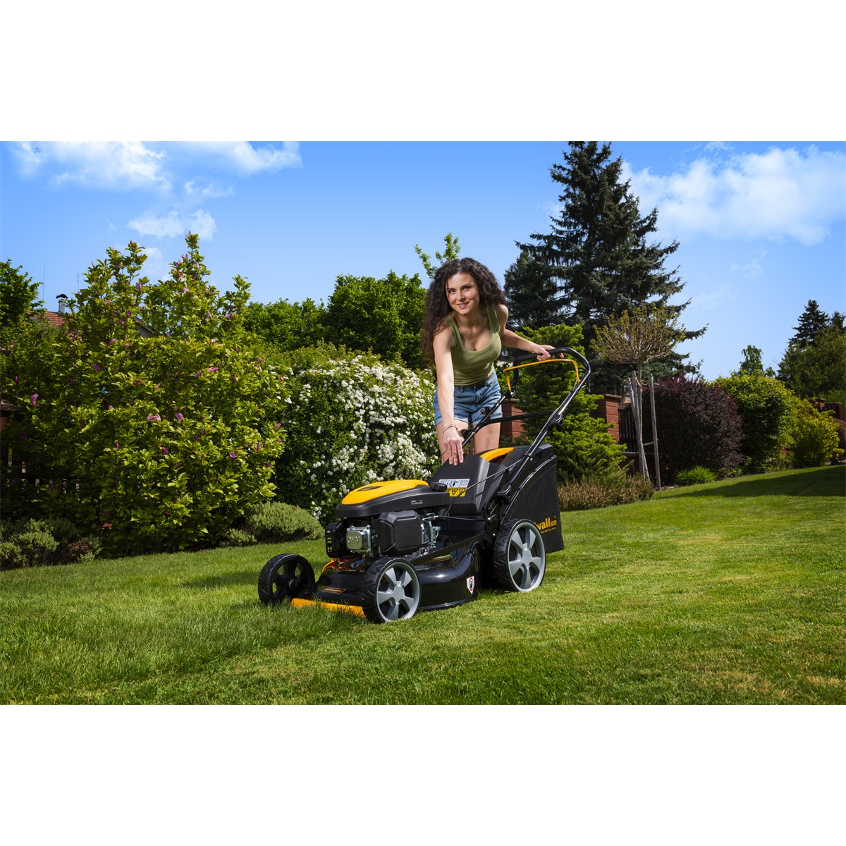 Benzínová kosačka na trávu Riwall PRO RPM 5155 PRO 4v1 s pojazdom Náhľad