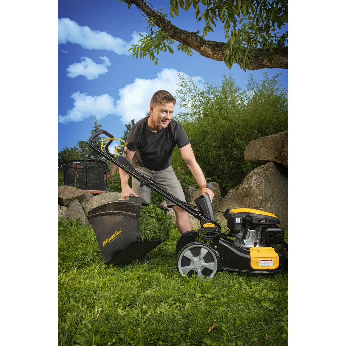 Benzínová kosačka na trávu Riwall PRO RPM 5155 V PRO 4v1 s variabilným pojazdom Náhľad