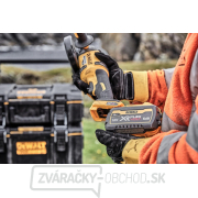 Akumulátorová uhlová brúska 125mm DeWALT DCG418X2 FLEXVOLT XR 54V 2x Li-Ion 9,0Ah Náhľad