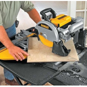 DeWALT Rezačka s posuvným stolom a stojanom pre mokré rezanie dlažby, 250 mm, D24000S náhled