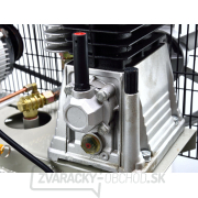 Olejový vzduchový kompresor GEKO G80304 náhled