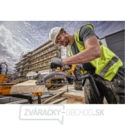 Aku kotúčová píla bez aku DeWALT FLEXVOLT DCS577N Aku kotúčová píla bez aku DeWALT FLEXVOLT DCS577N náhled