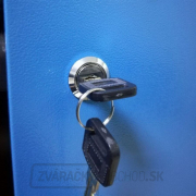 Regálová skriňa náhled