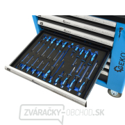 Dielenský montážny vozík vybavený, 243 ks náradia, 7 zásuviek a skrinka - GEKO G10833 Dielenský montážny vozík vybavený, 243 ks náradia, 7 zásuviek a skrinka - GEKO G10833 náhled