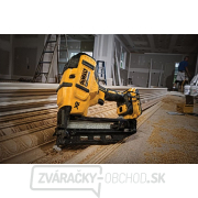 Aku klincovačka bezuhlíková DeWALT 18V DCN660P2 XR Li-Ion 2x5,0Ah Aku klincovačka bezuhlíková DeWALT 18V DCN660P2 XR Li-Ion 2x5,0Ah náhled