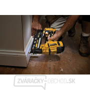 Aku klincovačka bezuhlíková DeWALT 18V DCN660P2 XR Li-Ion 2x5,0Ah Aku klincovačka bezuhlíková DeWALT 18V DCN660P2 XR Li-Ion 2x5,0Ah náhled