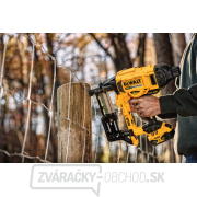 Aku sponkovačka na ploty 18V 2x5,0Ah DeWALT DCFS950P2 Náhľad