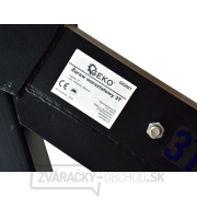 Dielenský žeriav „žirafa“ pojazdný, extra nosnosť 3 t, maximálny zdvih 2.5 m Dielenský žeriav „žirafa“ pojazdný, extra nosnosť 3 t, maximálny zdvih 2.5 m náhled