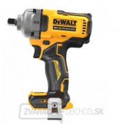 DeWALT Aku rázový uťahovák 18V bez aku DCF892N gallery main image