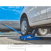 Hydraulický zdvihák pojazdný 2.5 t, nízkoprofilový, 85 - 385 mm Hydraulický zdvihák pojazdný 2.5 t, nízkoprofilový, 85 - 385 mm náhled