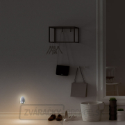 Solight Nočné LED svetielko s pohybovým a svetelným sensorom 0,5W, 3000K, 230V náhled