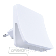 Solight Nočné LED svetlieko so svetelným senzorom, 3000K, 230V náhled