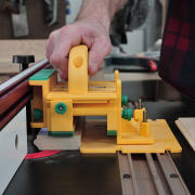 Posuvný a prítlačný prípravok MICROJIG GRR-RIPPER GR-281 - kompletný systém náhled