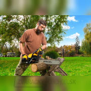 Riwall PRO RPCS 5140 SET reťazová píla s benzínovým motorom 49 cm3 + náhradná reťaz + rukavice + okuliare náhled