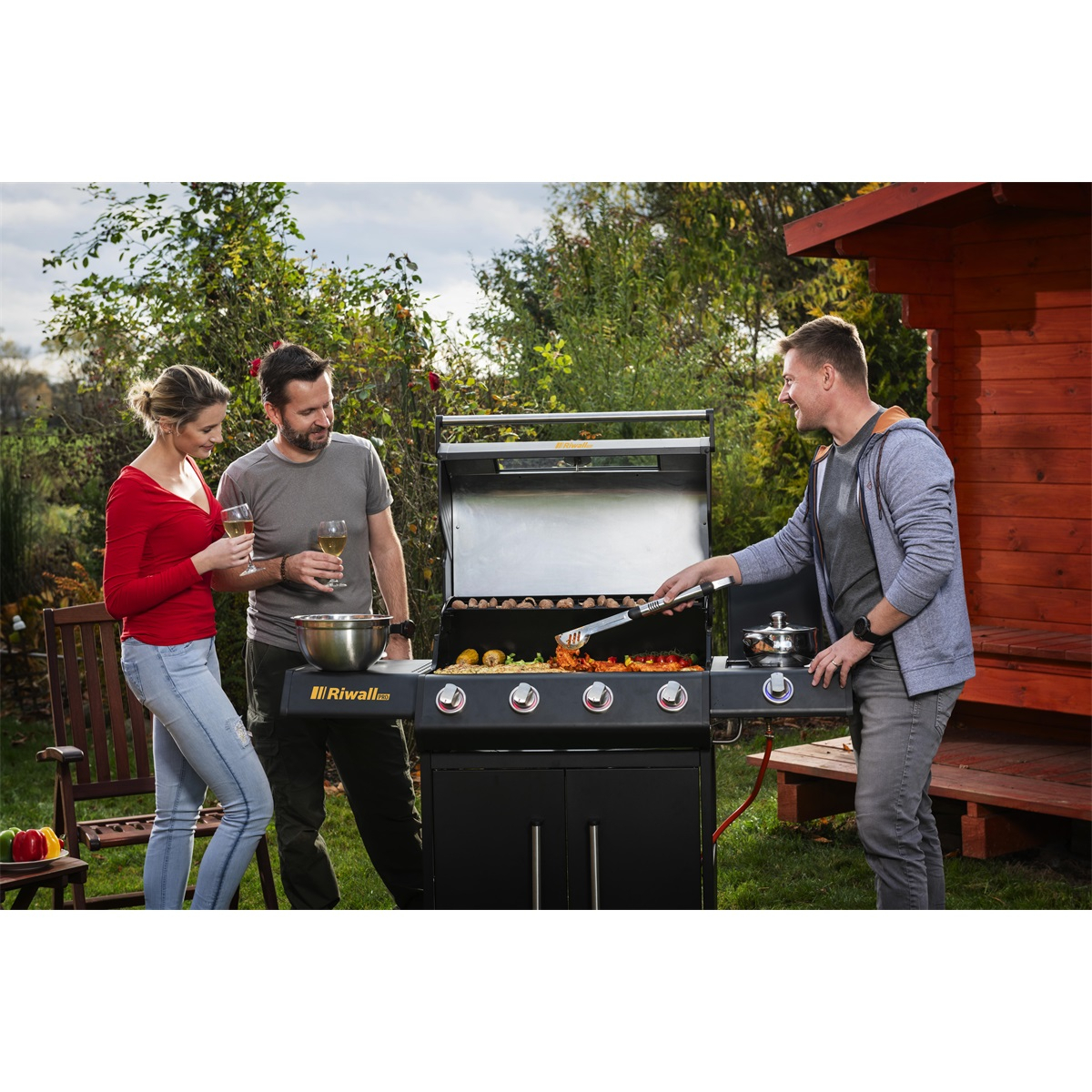Riwall PRO RGG 61 EXL luxusný plynový gril 24 kW so šiestimi horákmi a bočným varičom Náhľad