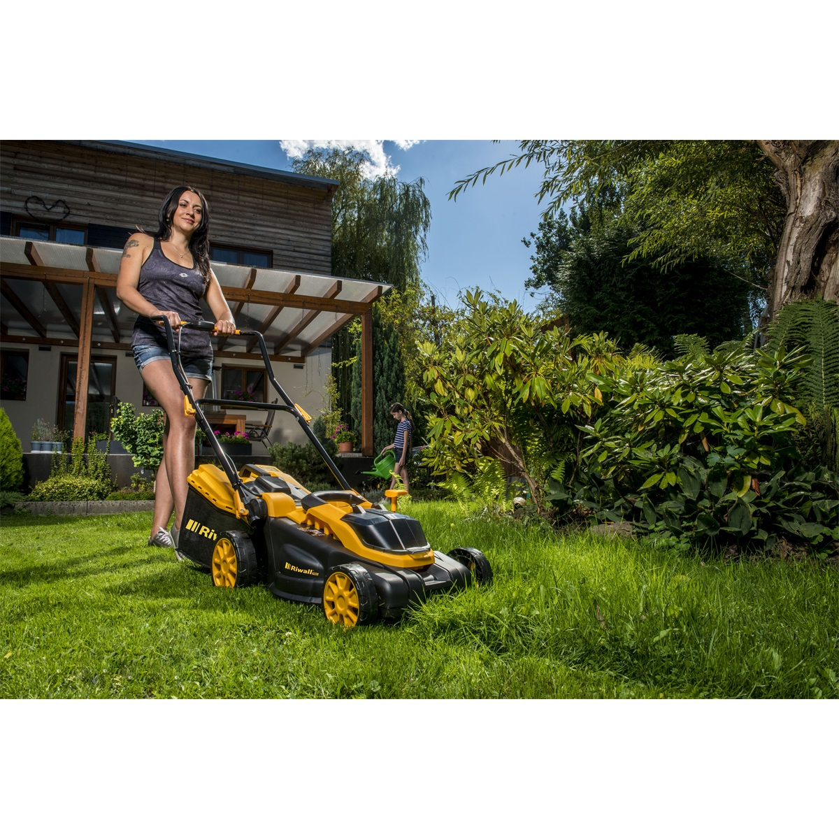 Riwall PRO RALM 3820 akumulátorová trávna kosačka 20 V (bez batérie a nabíjačky) Náhľad