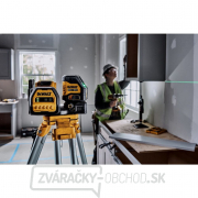 Aku zelený krížový laser s olovnicou 12/18 V DeWALT DCE088D1G18 Náhľad