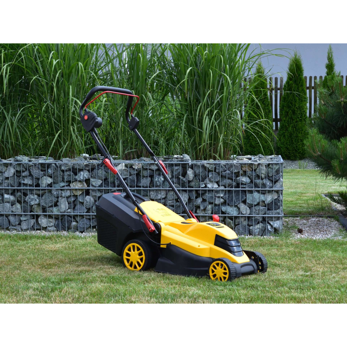 Kosačka na trávu STRONG Geko G83028, 38 cm  Náhľad
