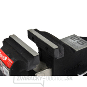 Profesionálny zverák 4