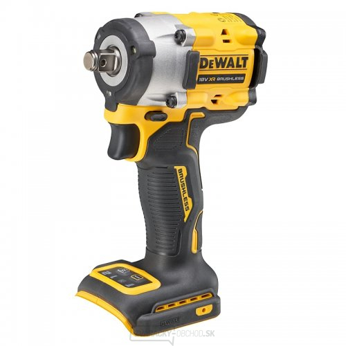 Akumulátorový rázový uťahovač bez batérie DeWALT DCF921N