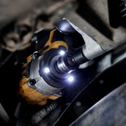 Akumulátorový rázový uťahovač bez batérie DeWALT DCF921N náhled