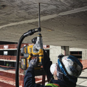 Dutý vrták SDS-MAX 18x600 mm s odsávaním DeWALT DT60231 náhled