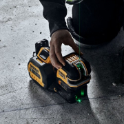 Akumulátorový zelený krížový laser s olovnicou 18V/12V bez batérie DeWALT DCE822NG18 Akumulátorový zelený krížový laser s olovnicou 18V/12V bez batérie DeWALT DCE822NG18 náhled