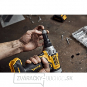 Akumulátorová nitovačka na nity od 4,8 mm do 6,4 mm 18V 2x1,7Ah DeWALT DCF414E2GT náhled