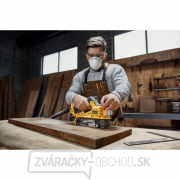 Akumulátorová pásová brúska 18V bez batérie DeWALT DCW220N náhled