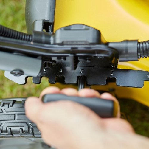 Akumulátorová kosačka V60 bez batérie Stanley FatMax SFMCMS2653B Náhľad