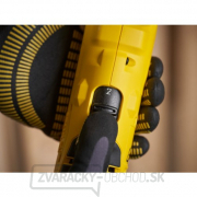 Akumulátorová priamočiara vŕtačka V20 18V 2x2,0Ah Stanley FatMax SFMCD750D2K náhled