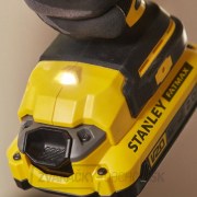 Akumulátorová vŕtačka V20 18V 2x2,0Ah Stanley FatMax SFMCD720D2K náhled