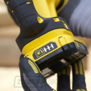 Akumulátorová mečová píla V20 18V 2x2,0Ah Stanley FatMax SFMCS300D2K Akumulátorová mečová píla V20 18V 2x2,0Ah Stanley FatMax SFMCS300D2K náhled