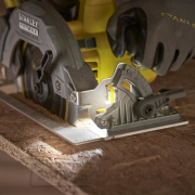 Akumulátorová okružná píla V20 18V bez batérie Stanley FatMax SFMCS550B Akumulátorová okružná píla V20 18V bez batérie Stanley FatMax SFMCS550B náhled