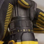 Akumulátorová vŕtačka V20 18V 2x1,5Ah Stanley FatMax SFMCD700C2S náhled