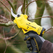 Akumulátorové nožnice na konáre V20 18V bez batérie Stanley FatMax SFMCPP32B Akumulátorové nožnice na konáre V20 18V bez batérie Stanley FatMax SFMCPP32B náhled