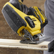 Akumulátorová okružná píla V20 18V bez batérie Stanley FatMax SFMCS600B Akumulátorová okružná píla V20 18V bez batérie Stanley FatMax SFMCS600B náhled