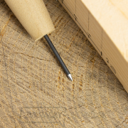 Japonské rezbárske mini-dláto SENKICHI s U čepeľou - 1,5 mm Japonské rezbárske mini-dláto SENKICHI s U čepeľou - 1,5 mm náhled