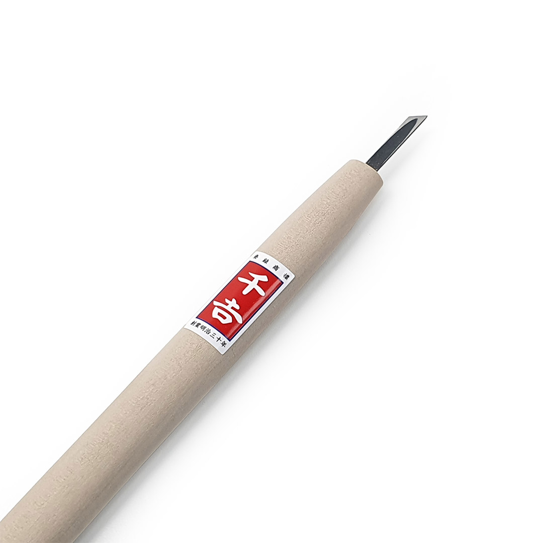 Japonské rezbárske mini-dláto SENKICHI so šikmou čepeľou - 4,5 mm