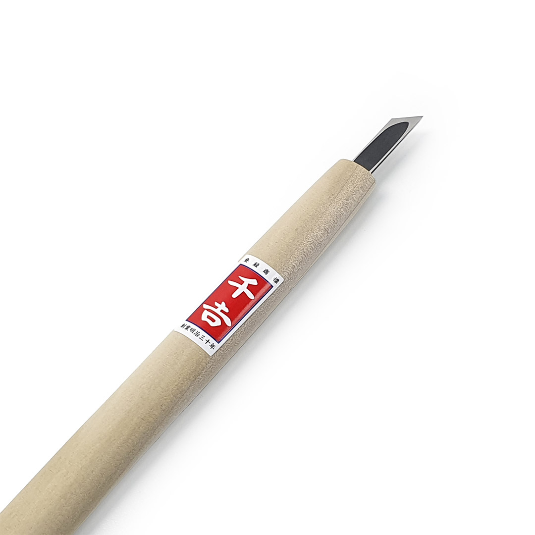 Japonské rezbárske mini-dláto SENKICHI so šikmou čepeľou - 7,5 mm