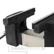 Profesionálny zverák 8