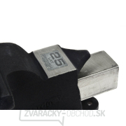 Profesionálny zverák 8